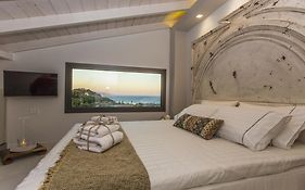 Golden Bay Suites & Maisonettes